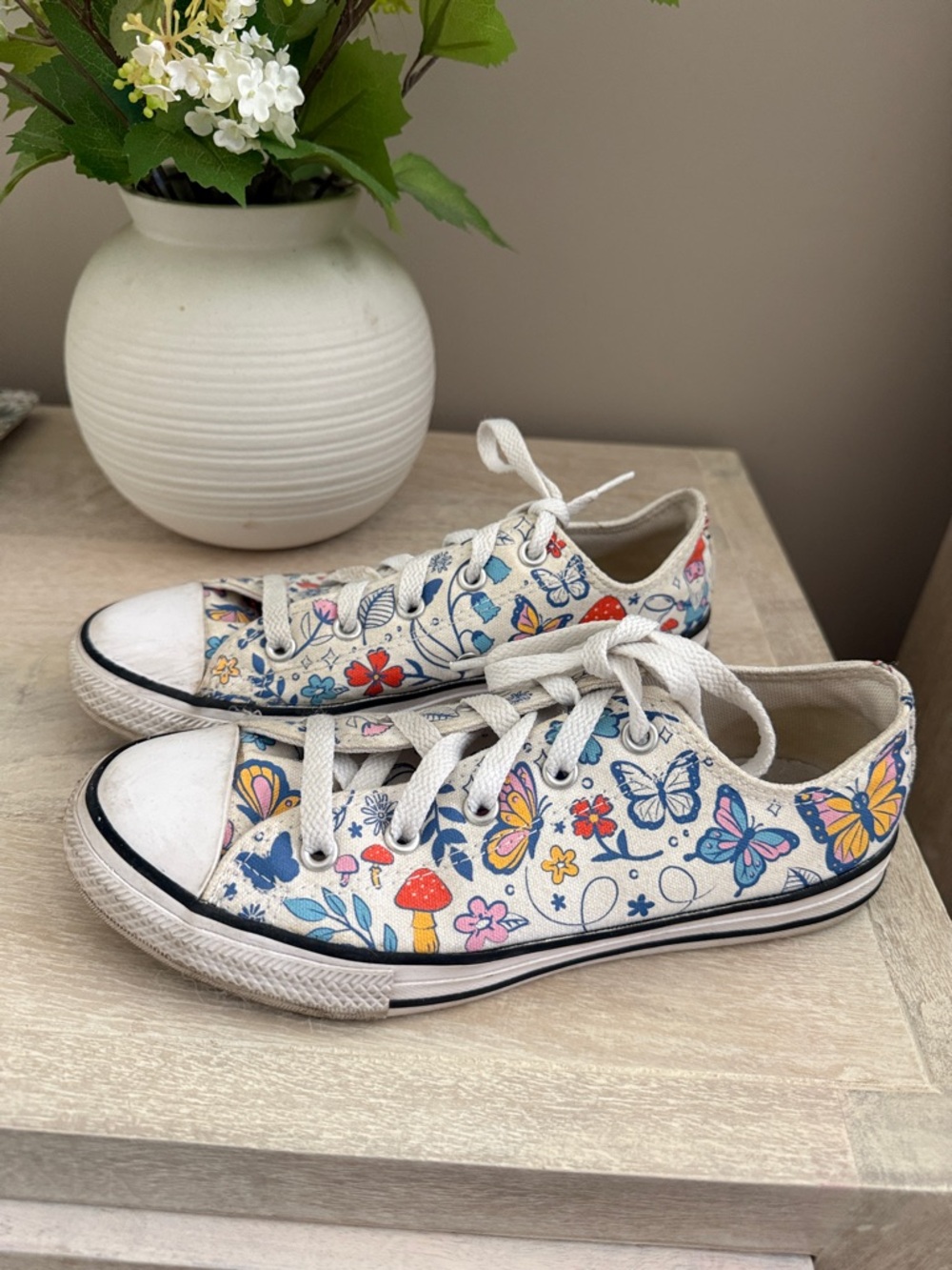 Converse Kids White Canvas Sneakers with Colorful Butterfly & Floral Print 3
